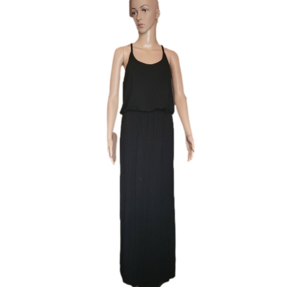 MIX Dresses & Skirts - Mix floor length black dress. Very cute! Size M. Great condition!
